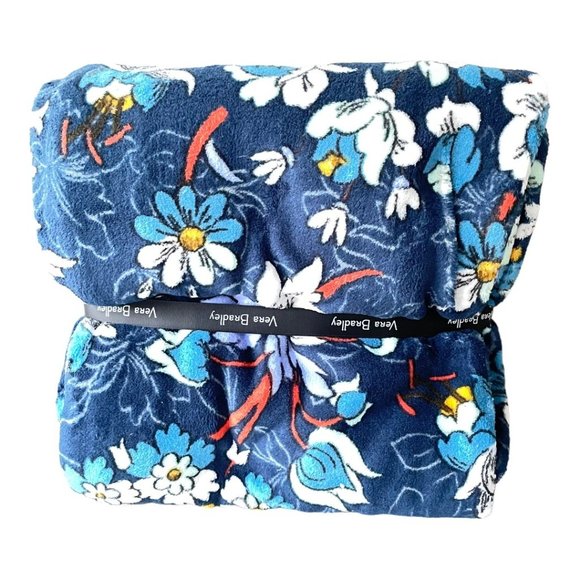 Vera Bradley Floral Bursts Plush Throw Blanket - Picture 5 of 9